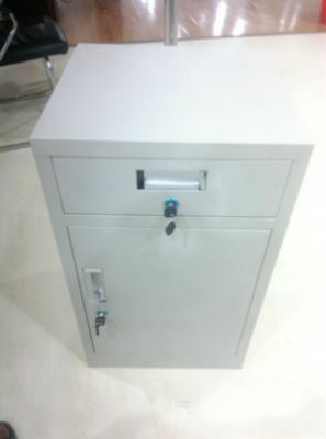 瑞麗活動抽屜柜